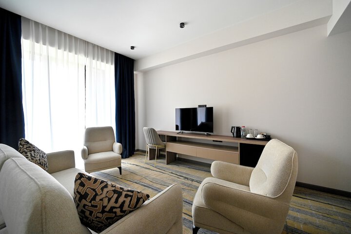 Room 15 of 86