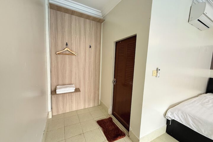 Room 36 of 62