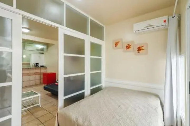 Room 3 of 31