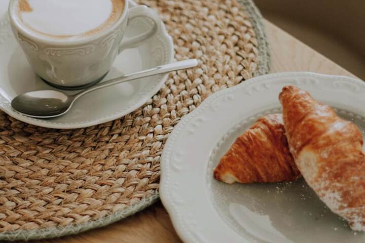 Breakfast/Coffee Service 50 of 75