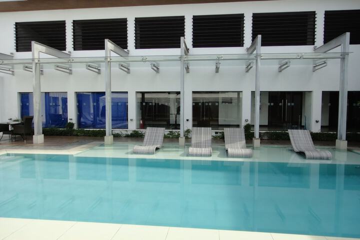 Pool 43 of 59