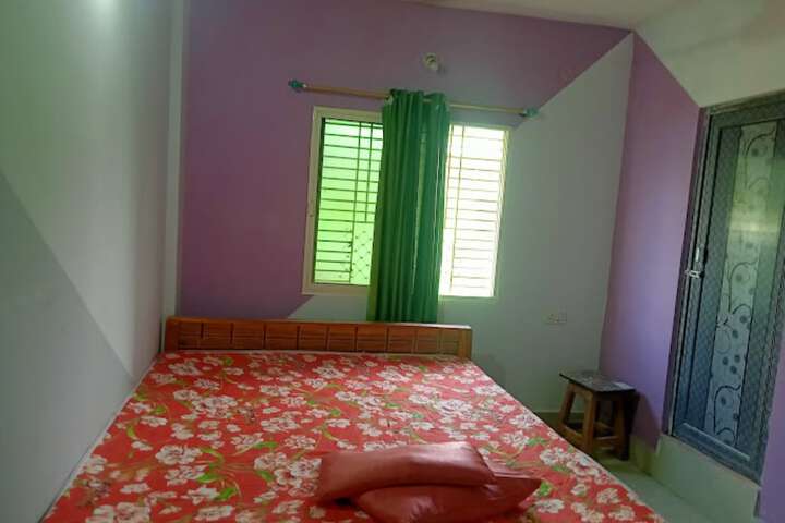 Room 8 of 15