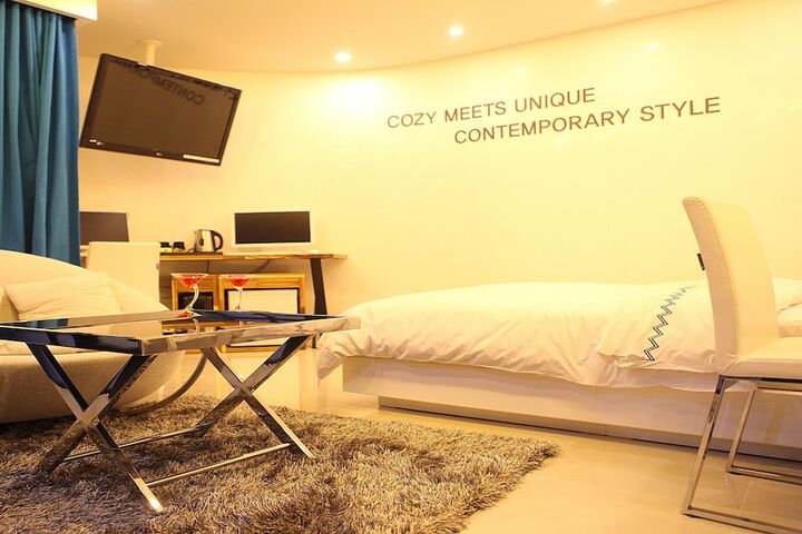 Room 2 of 46