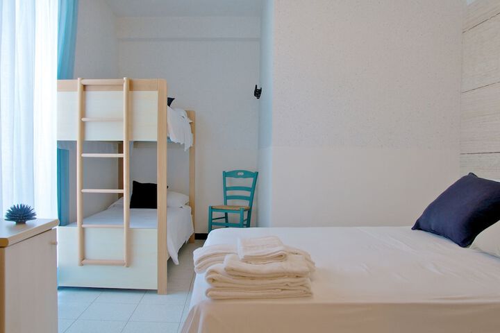 Room 18 of 60