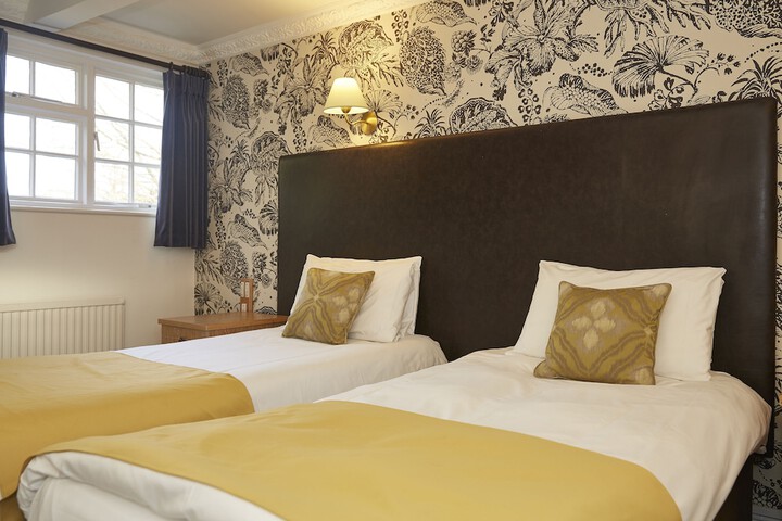 Room 5 of 43