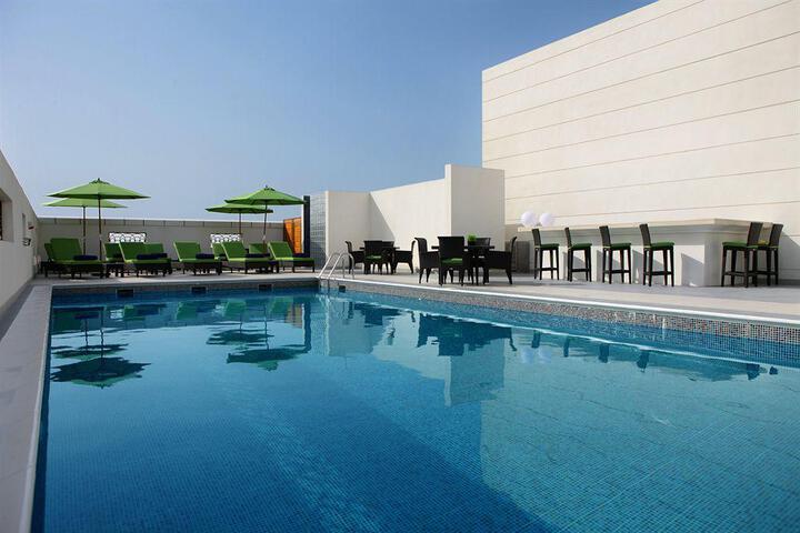 Pool Hotel