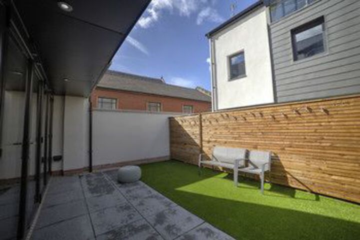 Terrace/Patio 5 of 5