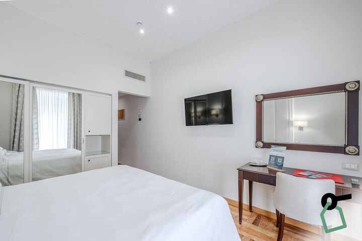 Room 6 of 72