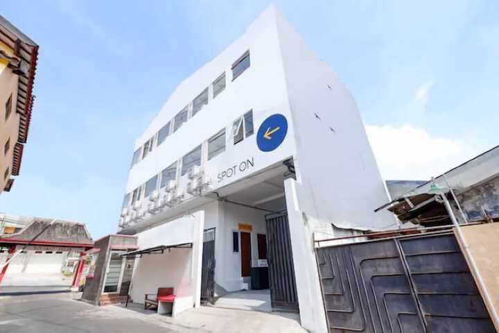 SPOT ON 2026 Arta Residence
