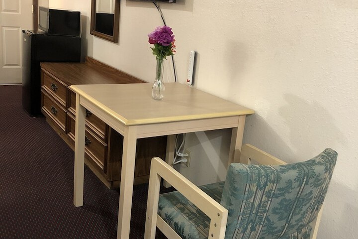 2 Double Beds (7 of 12)