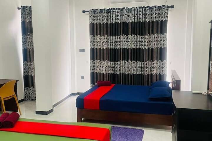 Room 16 of 22
