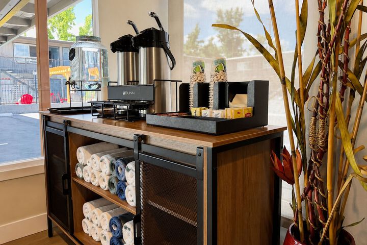 Breakfast/Coffee Service 36 of 49