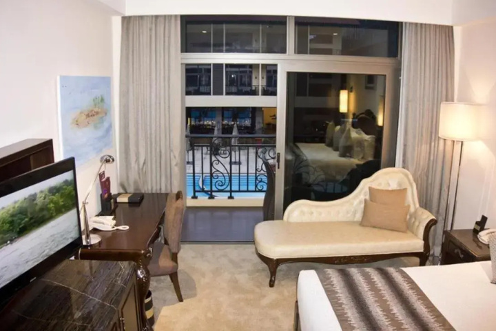 Room 3 of 19