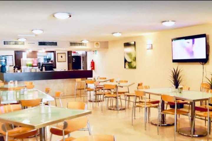 Dining Photos