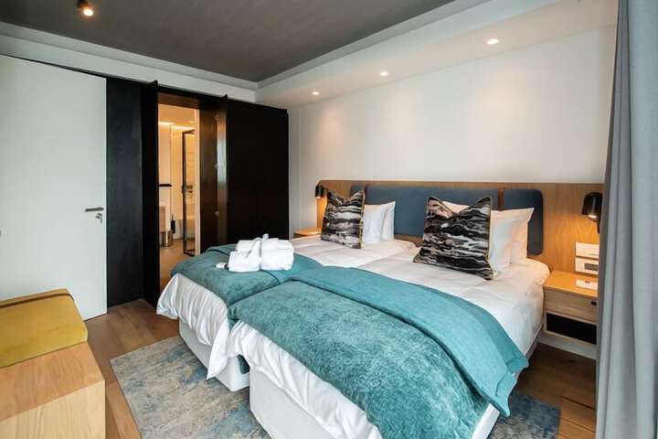 Room 5 of 40