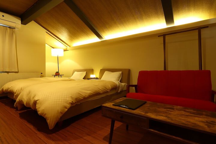 Room 23 of 110