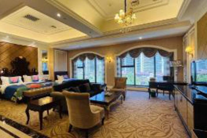 Room 21 of 23