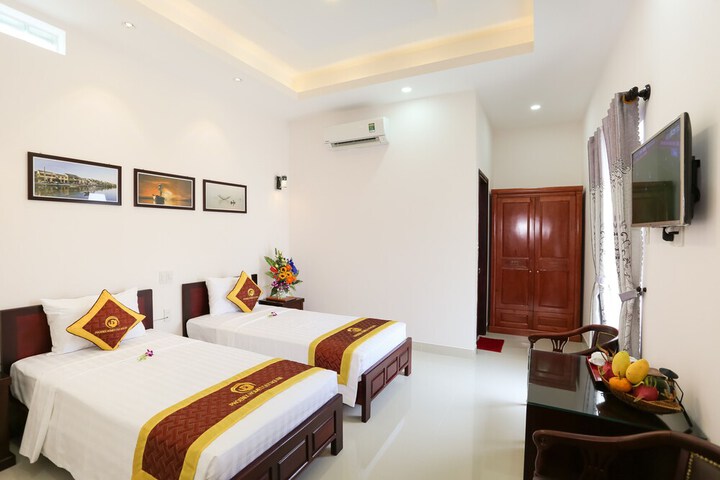 Room 12 of 44