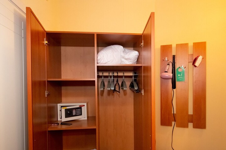 Room 61 of 129