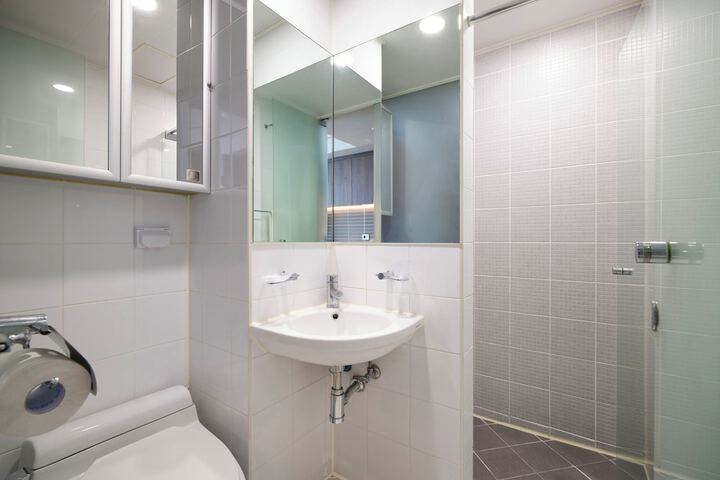 Clean Restrooms