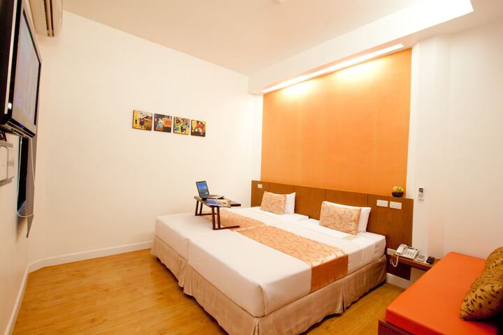 Room 19 of 116