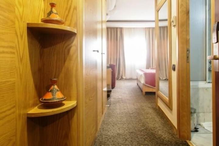 Room 16 of 59