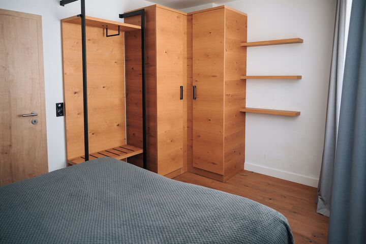 Room 34 of 84