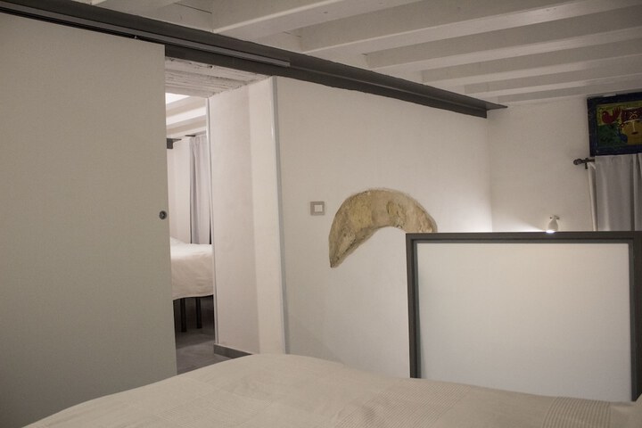 Room 16 of 113