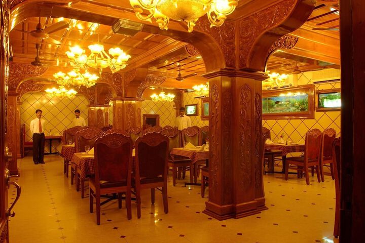 Dining 56 of 76