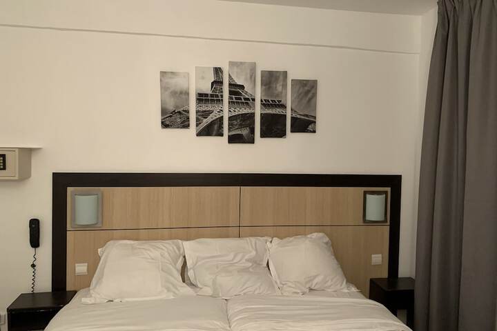 Room 19 of 46