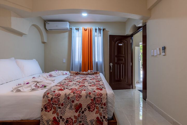 Room 43 of 124
