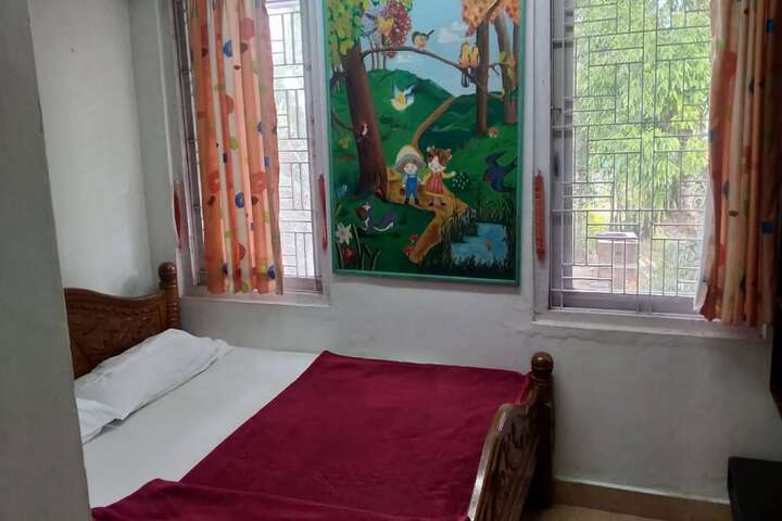 Room 16 of 43
