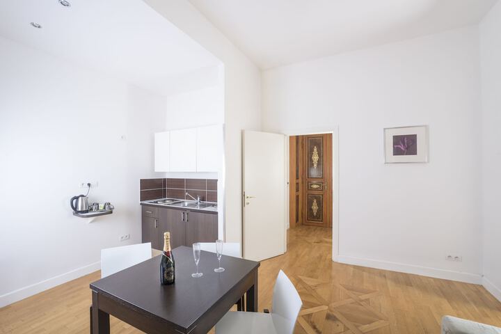 Private kitchenette