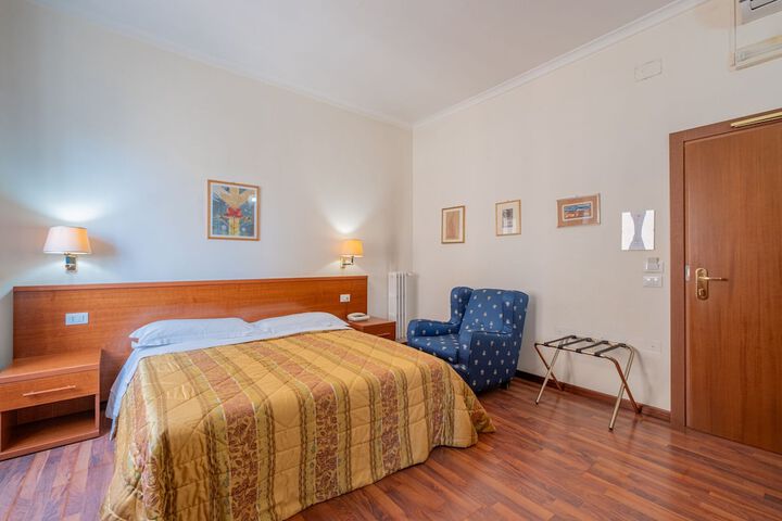 Room 15 of 31