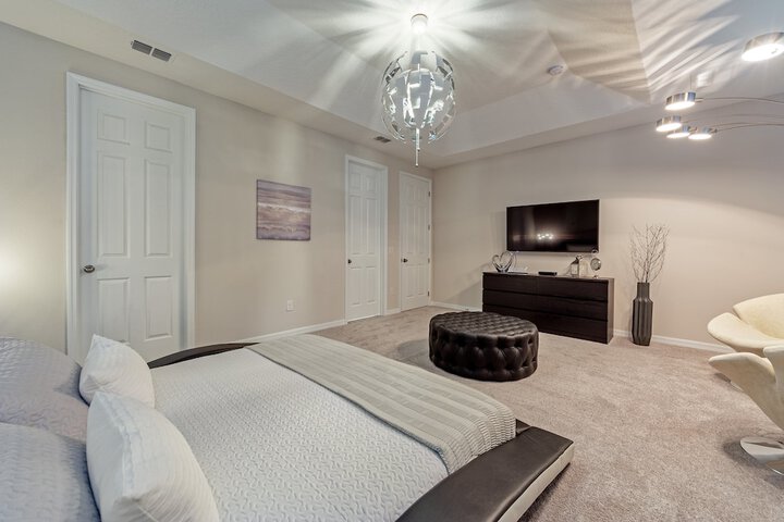 Room 6 of 43