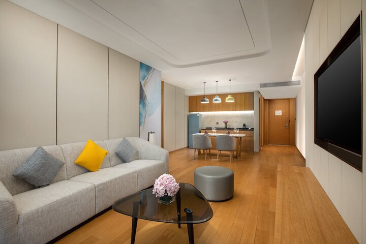 Room 21 of 118