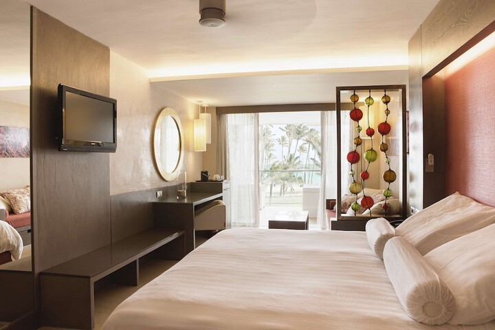 Room 15 of 161