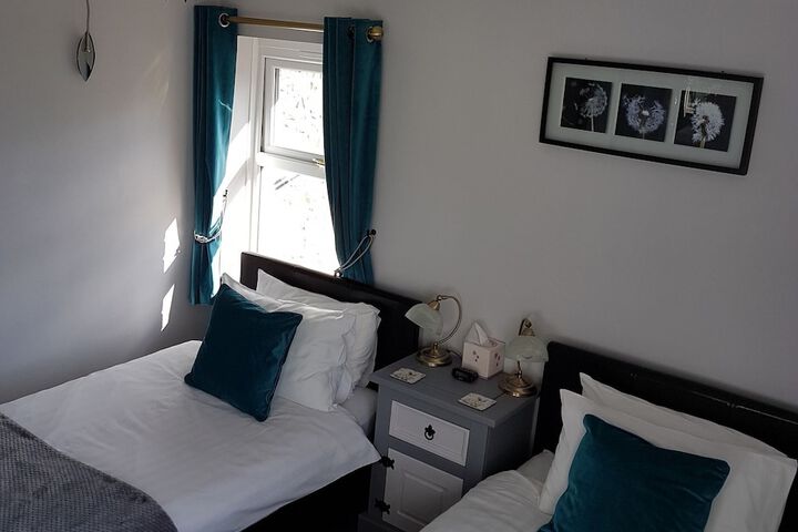 Room 4 of 62