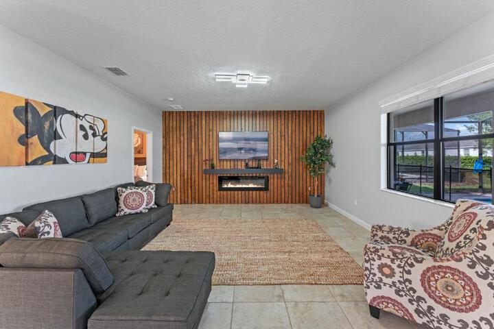 5 Bedrooms - 5 Bathrooms Champions Gate 9031 Sm