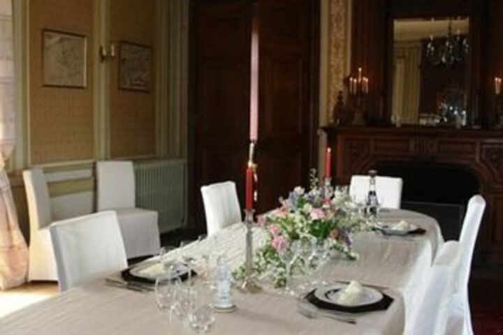 Dining 6 of 37