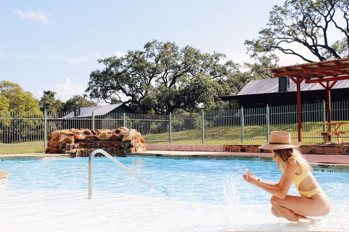 Pool 52 of 94