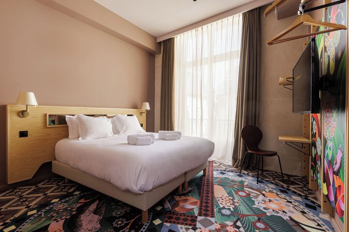 Room 49 of 85