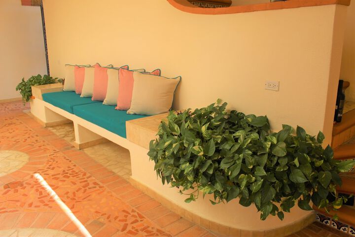 Room 3 of 192