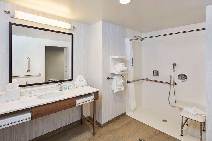 Bathroom shower