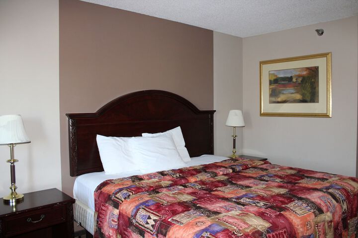 Standard | King Bed (7 of 20)