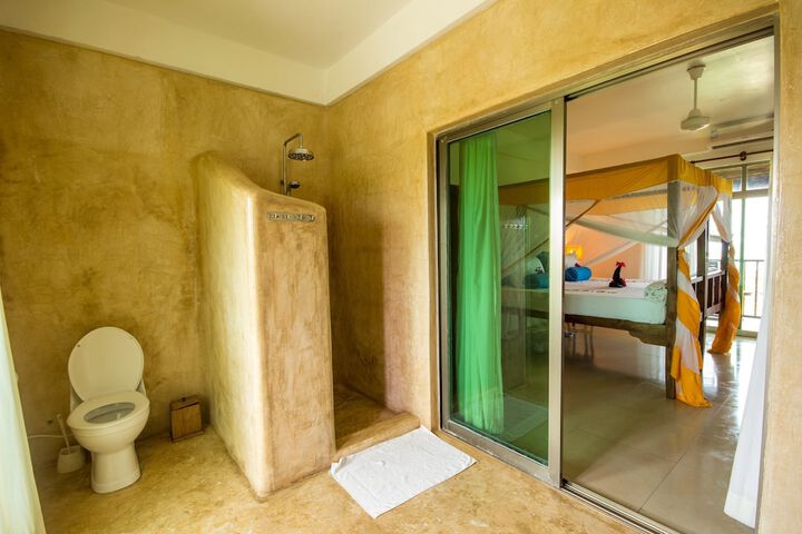 Room 48 of 116