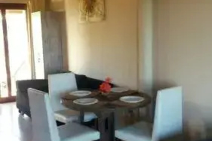 Room 4 of 13