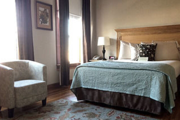 Room 10 of 41