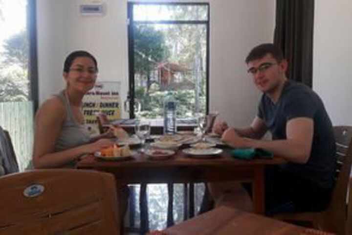 Dining 26 of 27