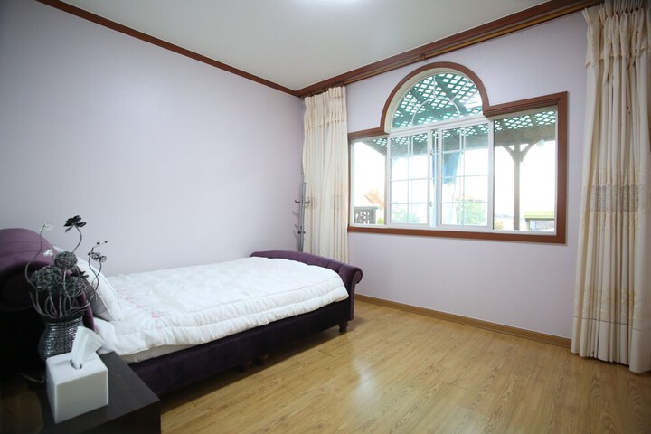 Room 56 of 82